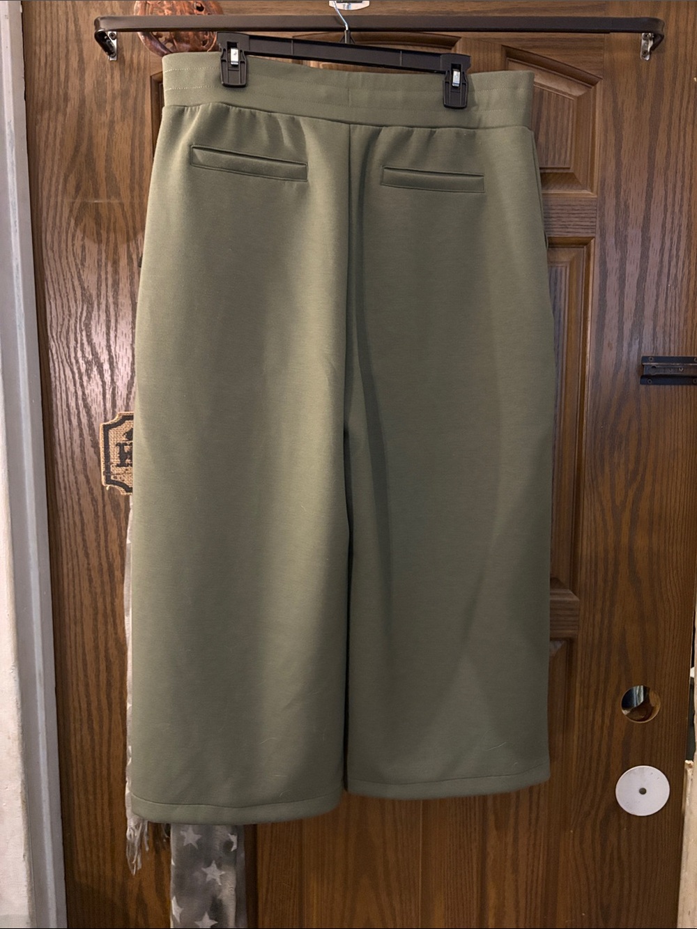 T by Talbots Olive Wide-Leg Pull-On Ankle Pants - Picture 6 of 7